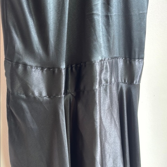Anne Elegant Black Satin “feels” material open back Dress size small - Picture 4 of 9